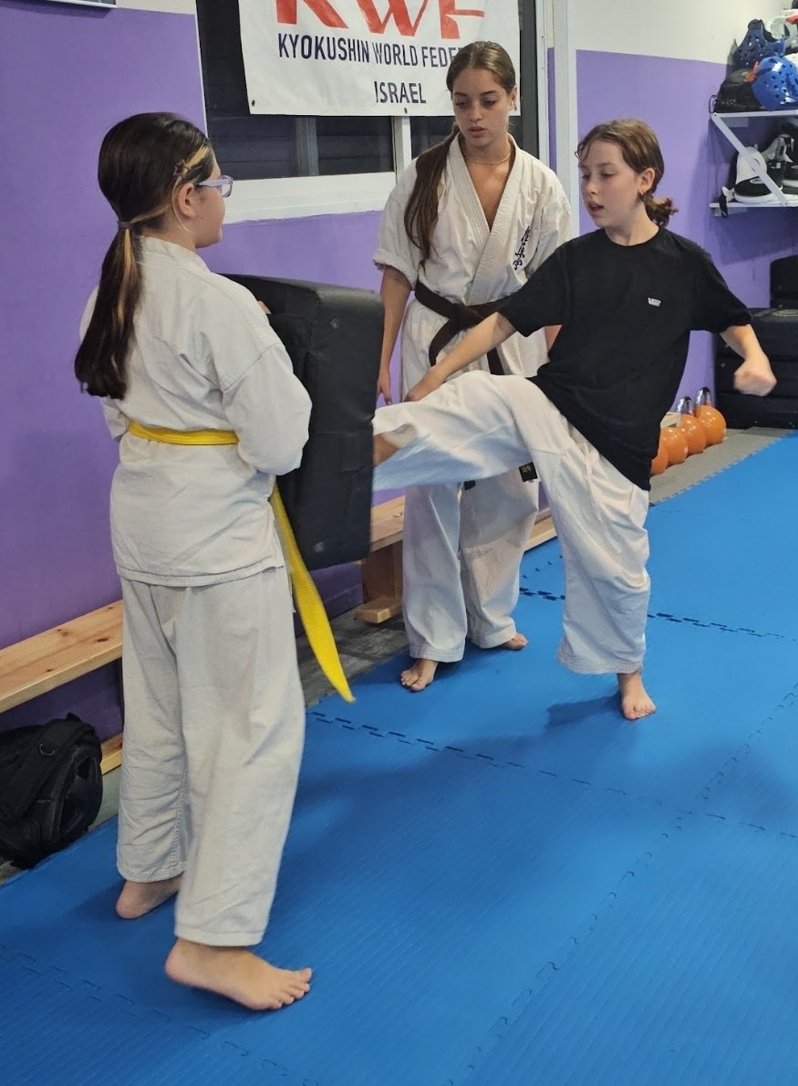 Screenshot_20251003_225705_Photos